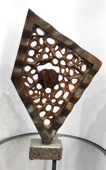 31. Kalinowski Kamil Martwa natura II drewno bejciwane wys. 49 cm, 2400, 1800zł